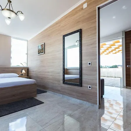 Giardin Exclusive And Bed & Breakfast 4*