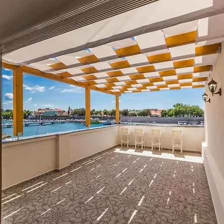 Bed & Breakfast Giardin Exclusive And Zadar
