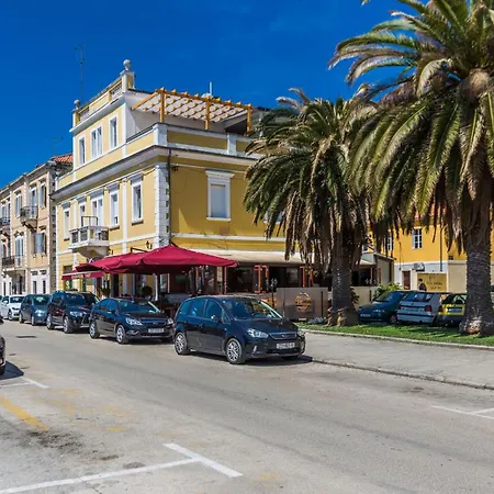 Giardin Exclusive And Bed & Breakfast 4*