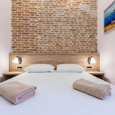 Giardin Exclusive And Bed and breakfast